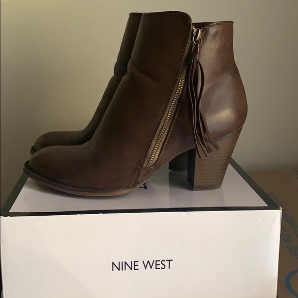 Nine West Shoes - Nine West WMNS boot. Brown. Size 9